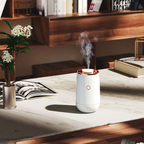 Przenośny dyfuzor samochodowy USB – Mini dyfuzor zapachowy 5–15 ml, czarny/biały